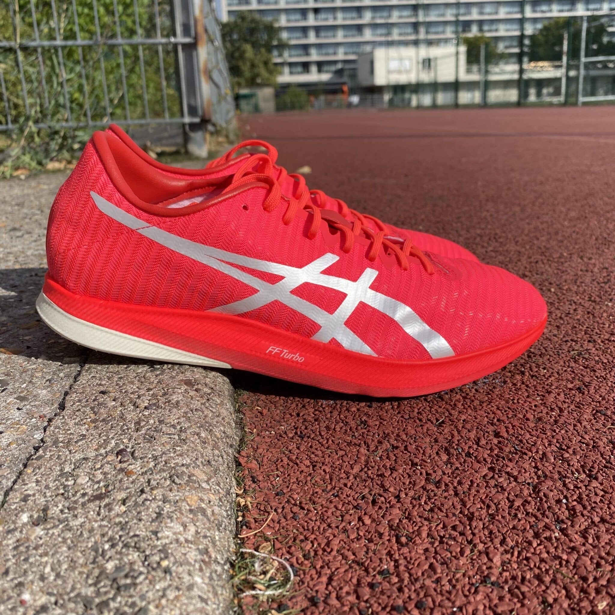 Asics Metaspeed LD - Spikeless spikes? Can they work? | Meta Endurance